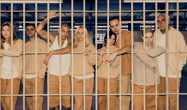 O sucesso das séries de true crime revela mais do que curiosidade mórbida: expõe o fascínio humano pelo “parecer real” e a necessidade de sentir algo autêntico em meio ao excesso de simulação e espetáculo.
